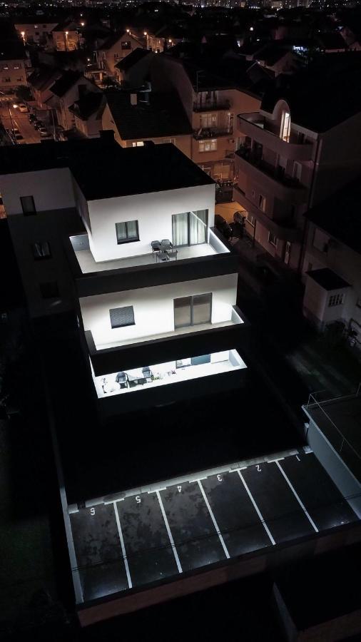 Hugo Apartments Zagreb Bagian luar foto