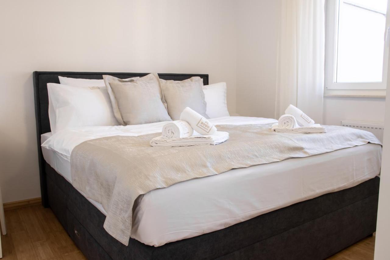 Hugo Apartments Zagreb Bagian luar foto