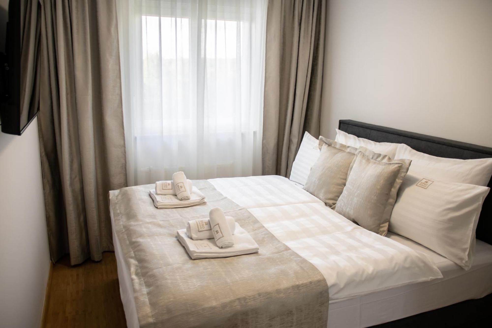 Hugo Apartments Zagreb Bagian luar foto
