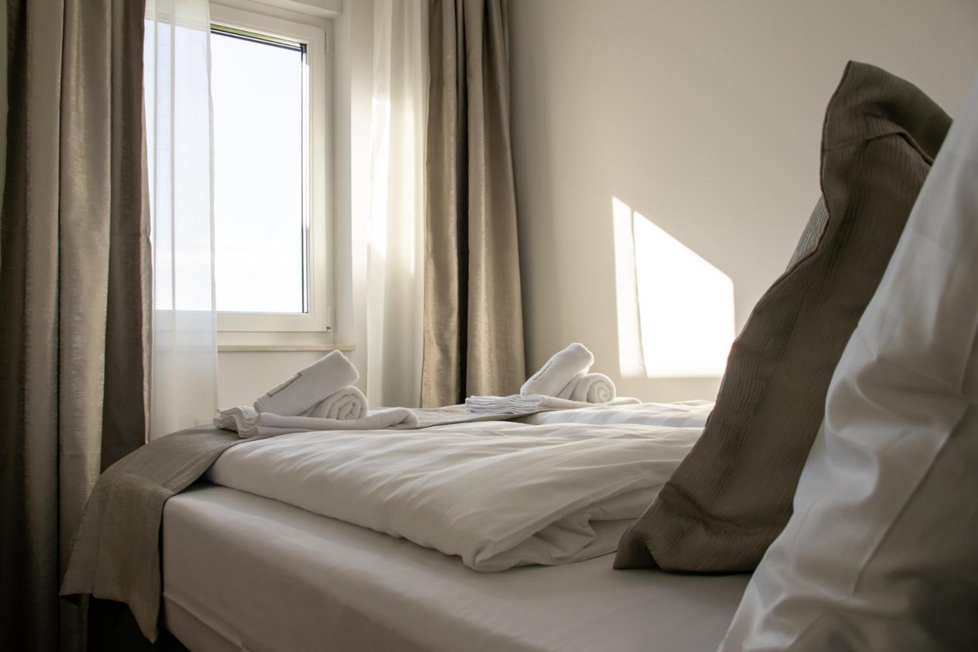 Hugo Apartments Zagreb Bagian luar foto