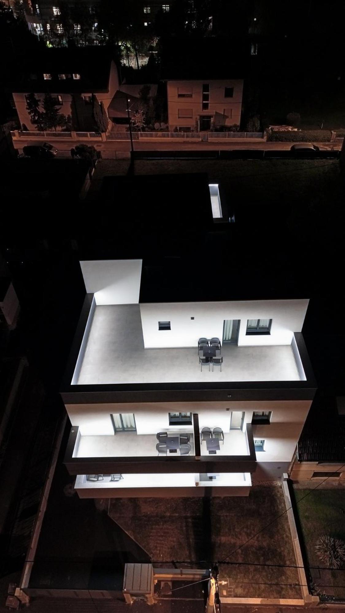 Hugo Apartments Zagreb Bagian luar foto