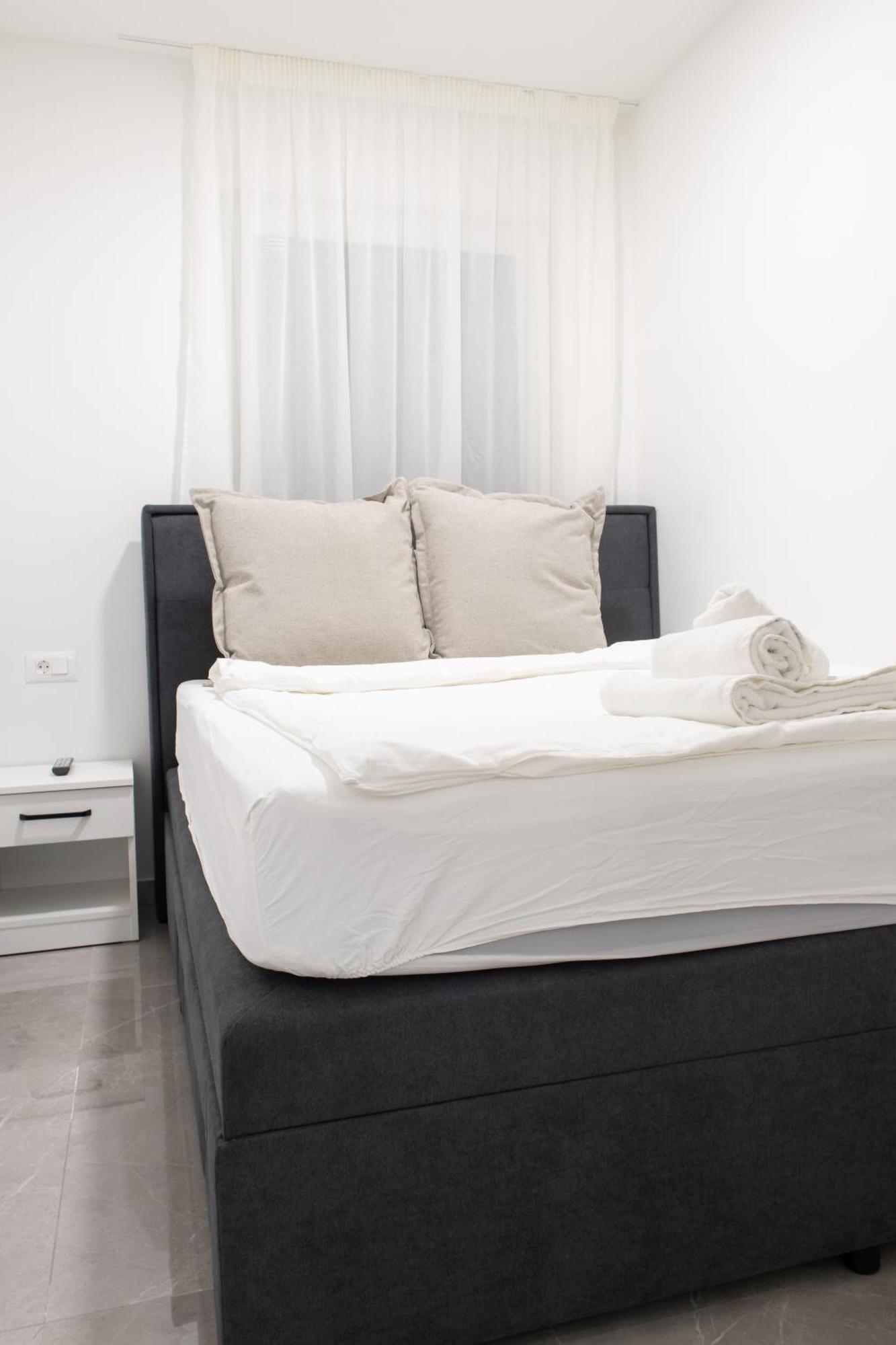 Hugo Apartments Zagreb Bagian luar foto